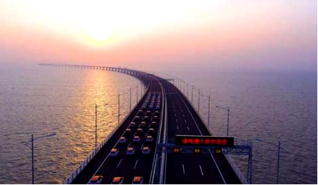 向下一个“港珠澳大桥”前进!正一建材幕墙铝单板一直在路上