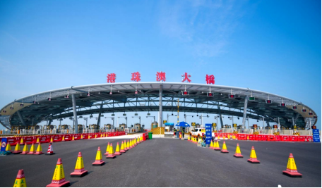 向下一个“港珠澳大桥”前进!正一建材幕墙铝单板一直在路上