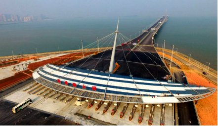 向下一个“港珠澳大桥”前进!正一建材幕墙铝单板一直在路上